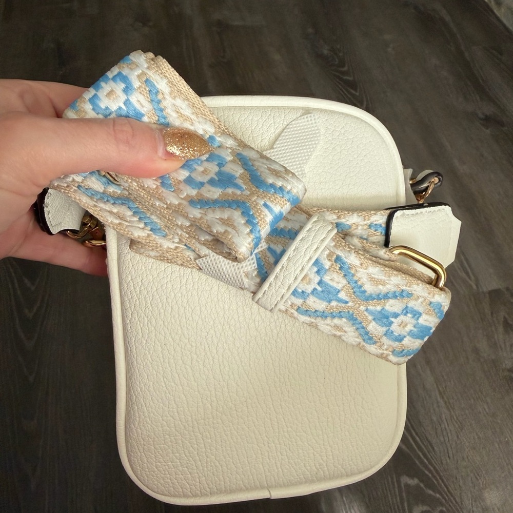 Mali & Lili Off-White Crossbody Bag with Patterned Strap - Picture 3 of 12
